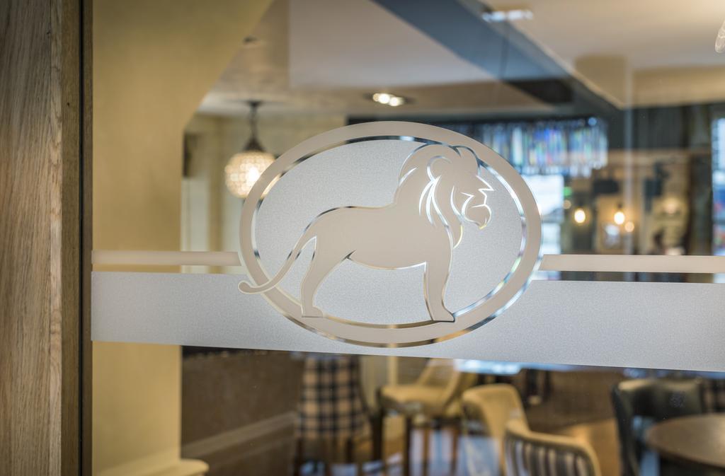 The Golden Lion Hotel, St Ives, Cambridgeshire سانت آيفز المظهر الخارجي الصورة
