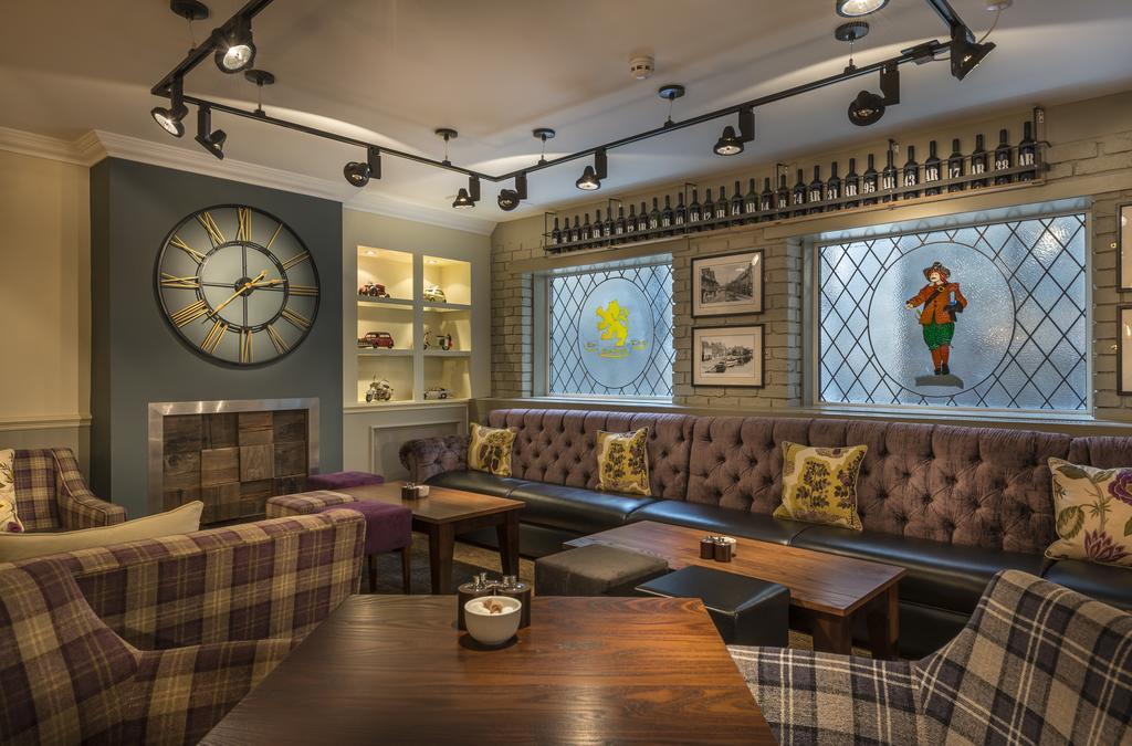 The Golden Lion Hotel, St Ives, Cambridgeshire سانت آيفز المظهر الخارجي الصورة