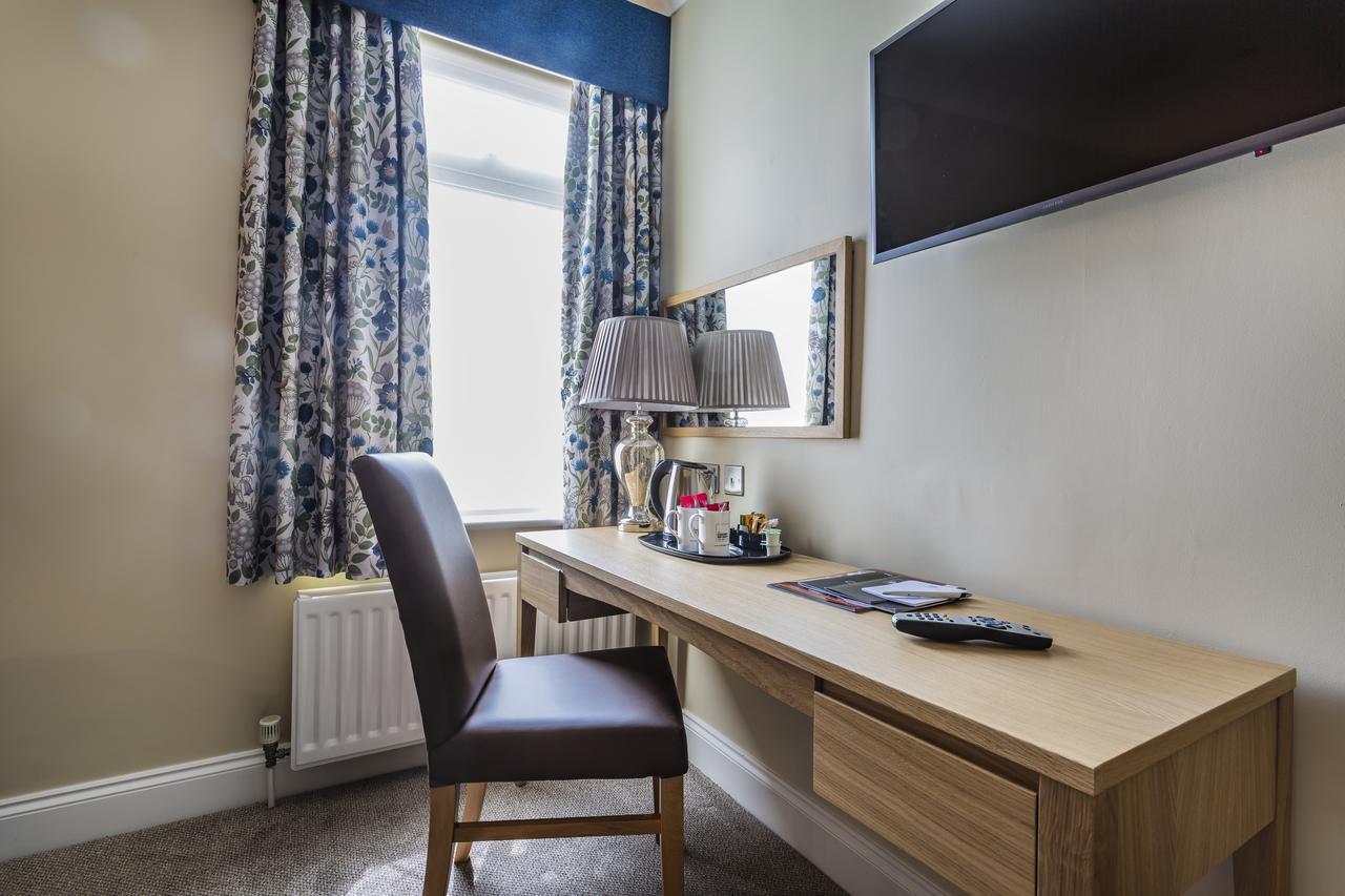 The Golden Lion Hotel, St Ives, Cambridgeshire سانت آيفز المظهر الخارجي الصورة