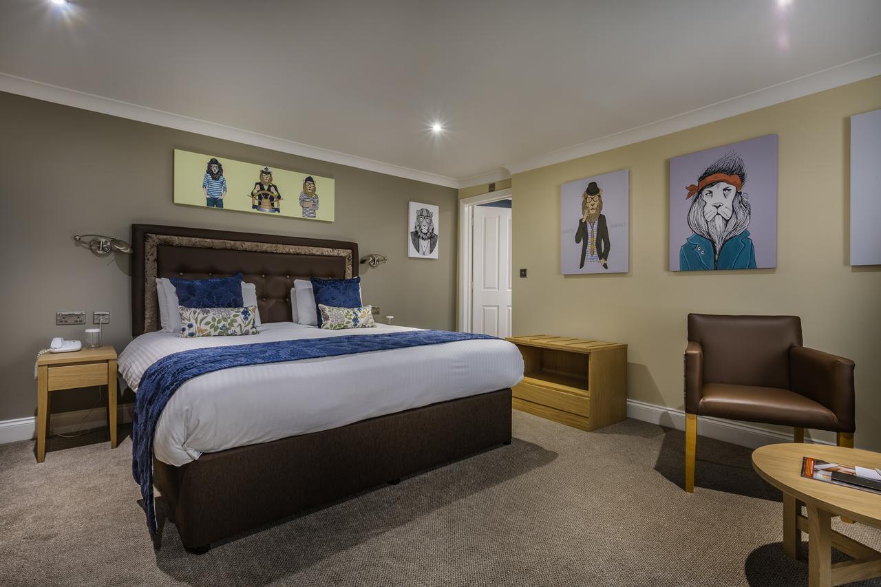 The Golden Lion Hotel, St Ives, Cambridgeshire سانت آيفز المظهر الخارجي الصورة