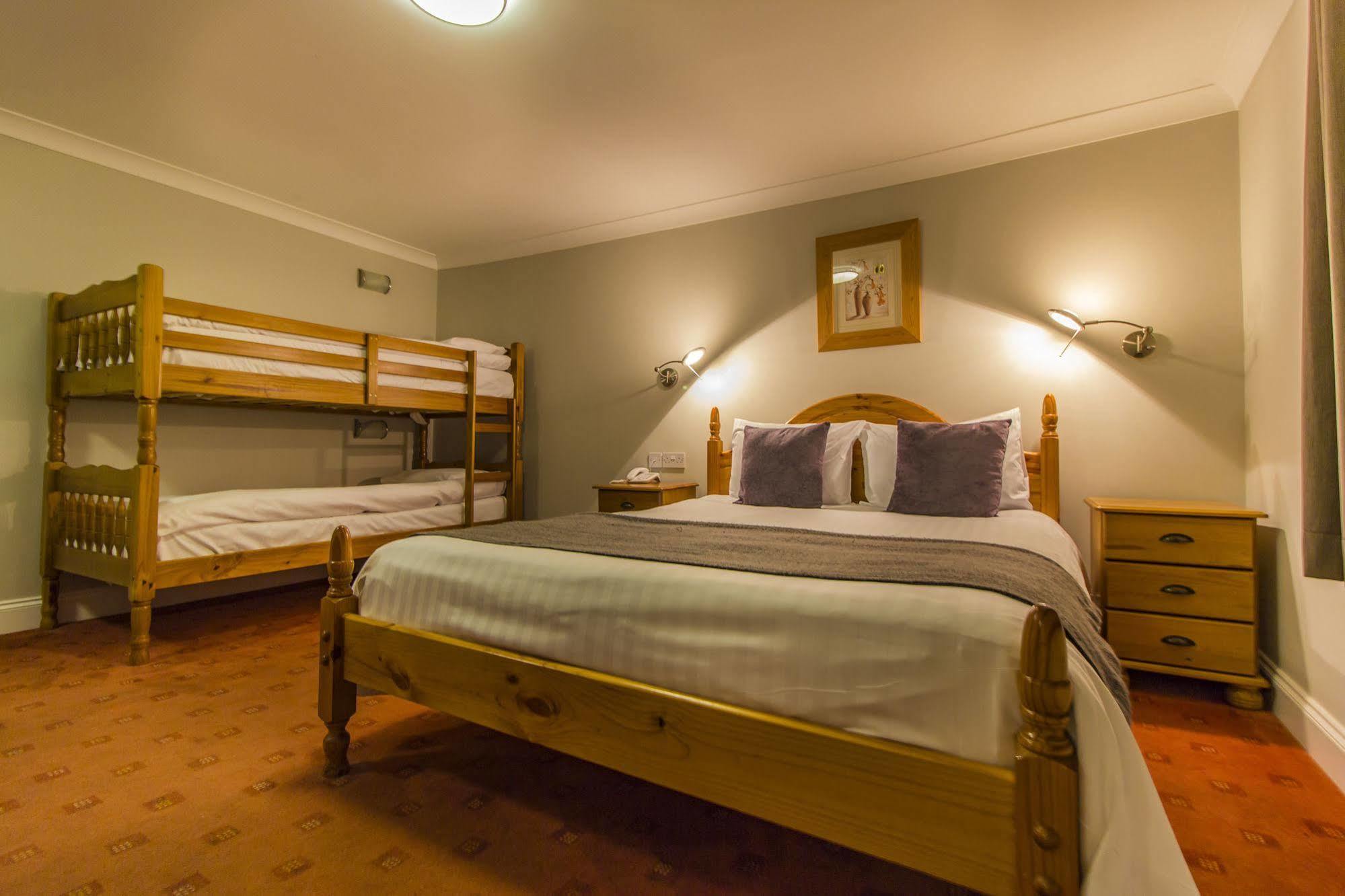 The Golden Lion Hotel, St Ives, Cambridgeshire سانت آيفز المظهر الخارجي الصورة