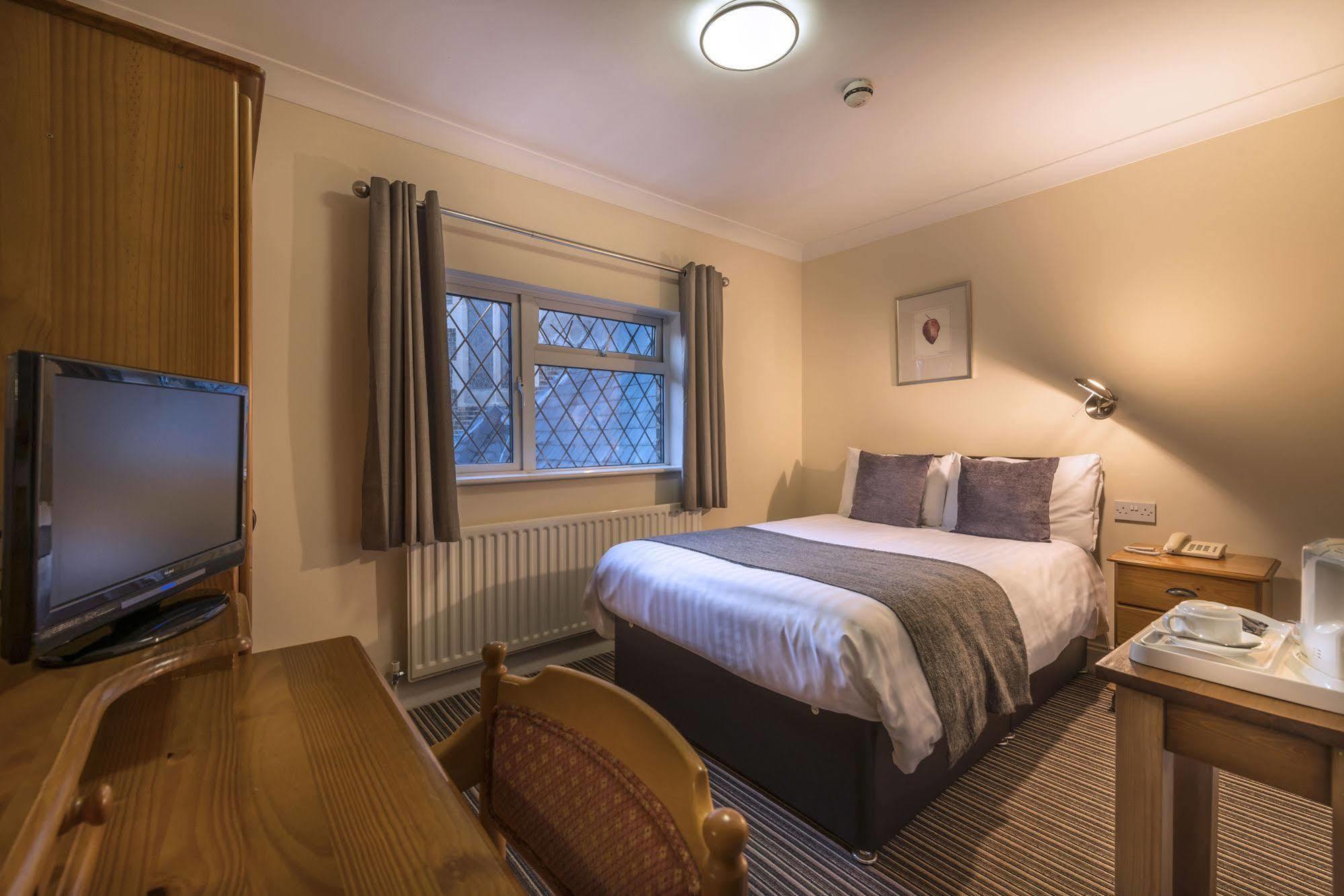 The Golden Lion Hotel, St Ives, Cambridgeshire سانت آيفز المظهر الخارجي الصورة