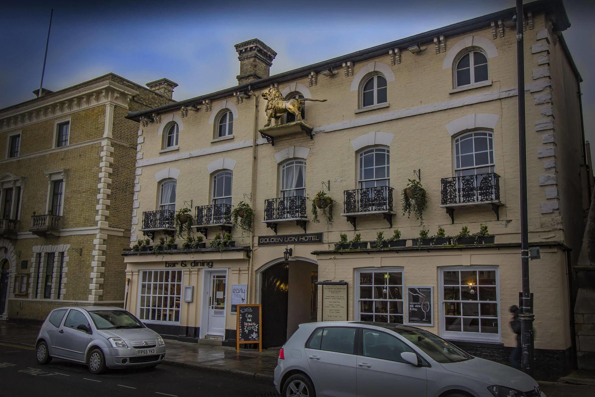 The Golden Lion Hotel, St Ives, Cambridgeshire سانت آيفز المظهر الخارجي الصورة