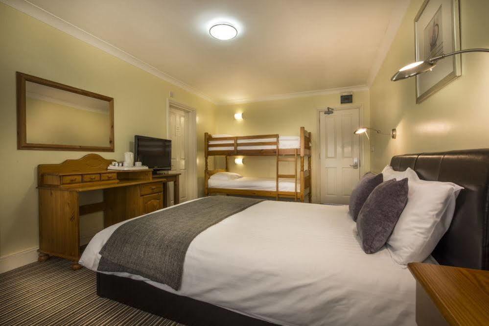 The Golden Lion Hotel, St Ives, Cambridgeshire سانت آيفز المظهر الخارجي الصورة