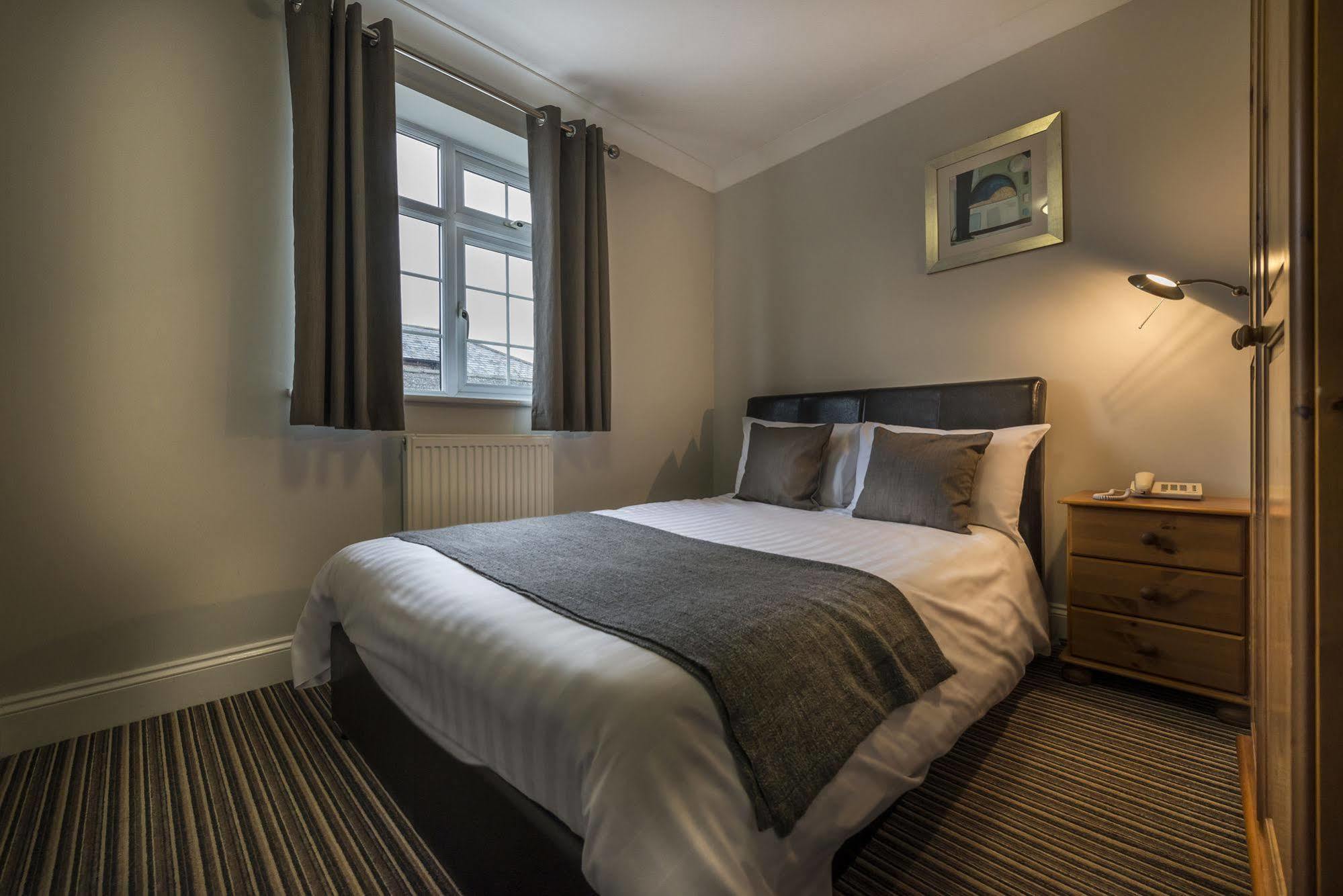 The Golden Lion Hotel, St Ives, Cambridgeshire سانت آيفز المظهر الخارجي الصورة