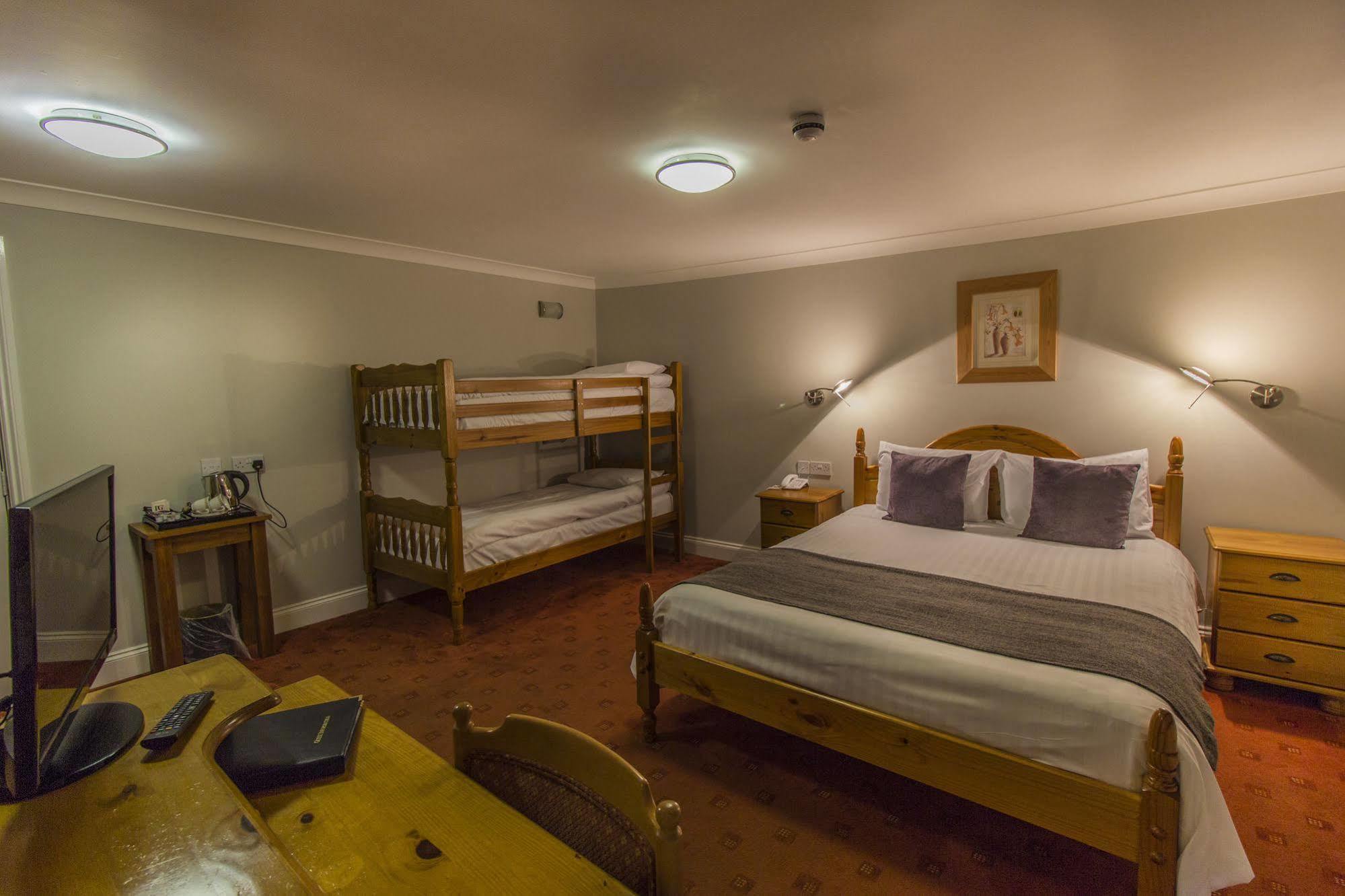 The Golden Lion Hotel, St Ives, Cambridgeshire سانت آيفز المظهر الخارجي الصورة